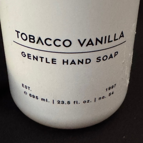 Oak & Teak Tobacco Vanilla Hand Soap - NEW - Picture 2 of 3
